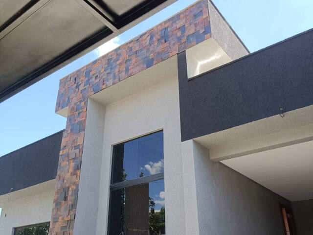 #35 - Casa para Venda em Goiânia - GO - 1