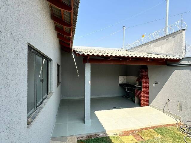 #153 - Casa para Venda em Goiânia - GO - 1