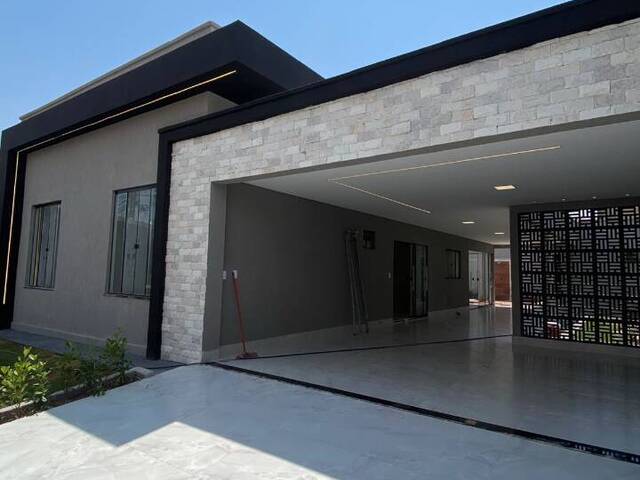 #166 - Casa para Venda em Goiânia - GO