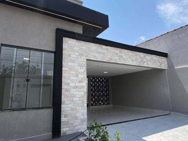 #166 - Casa para Venda em Goiânia - GO